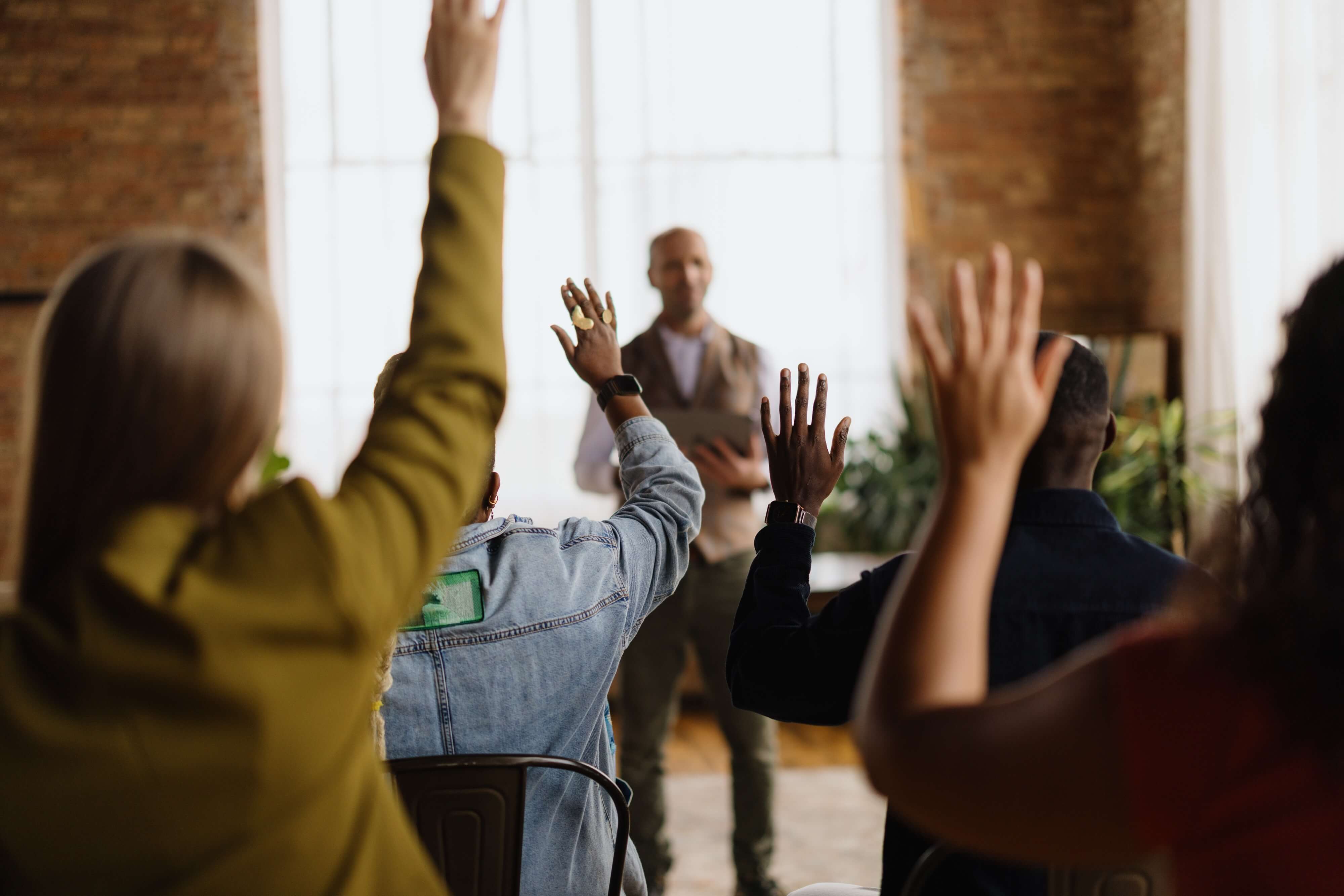 LUW_Industry_LocalGovernment_HandsRaising